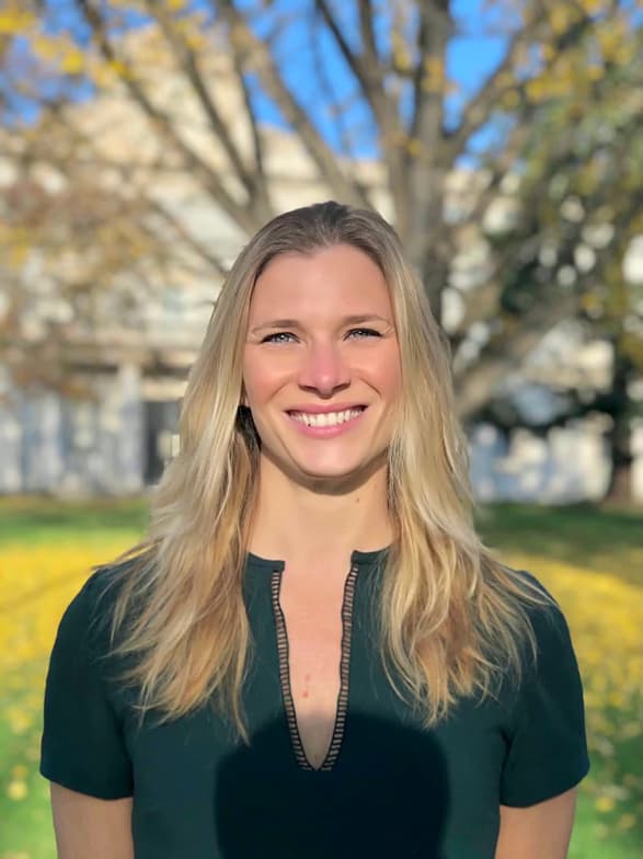 Profile photo of BELINDA, English tutor at Wiingy 