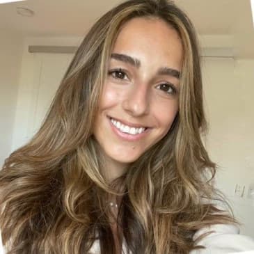 Profile photo of Brielle	, Violin tutor at Wiingy 