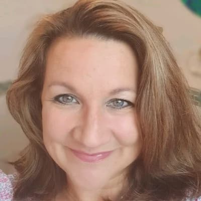 Profile photo of Calliope , AP tutor at Wiingy