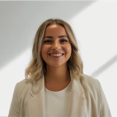 Profile photo of Camille	, Violin tutor at Wiingy 