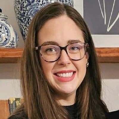 Profile photo of Cecily	, French tutor at Wiingy 