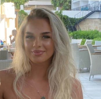 Profile photo of Celandine, AP tutor at Wiingy