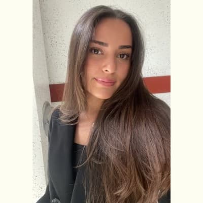 Profile photo of Celia, Violin tutor at Wiingy 