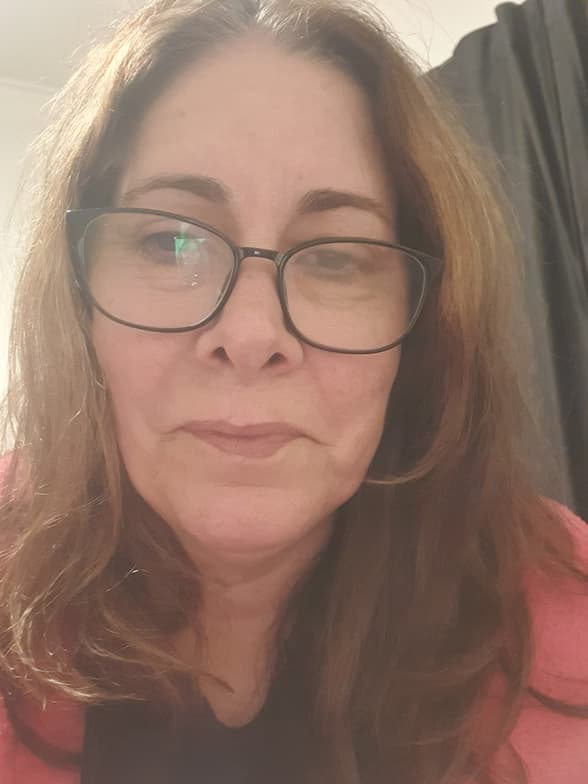 Profile photo of Carmen, English tutor at Wiingy 