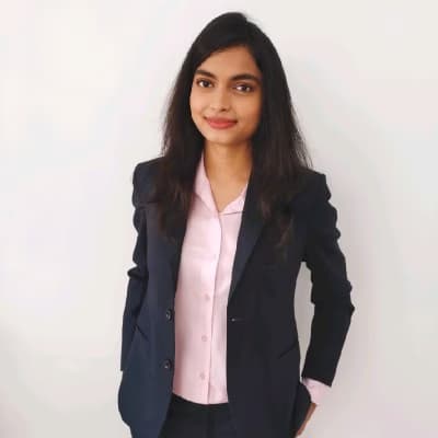 Profile photo of Charlotte, GRE tutor at Wiingy 