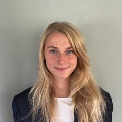 Profile photo of Chloe, Science tutor at Wiingy 