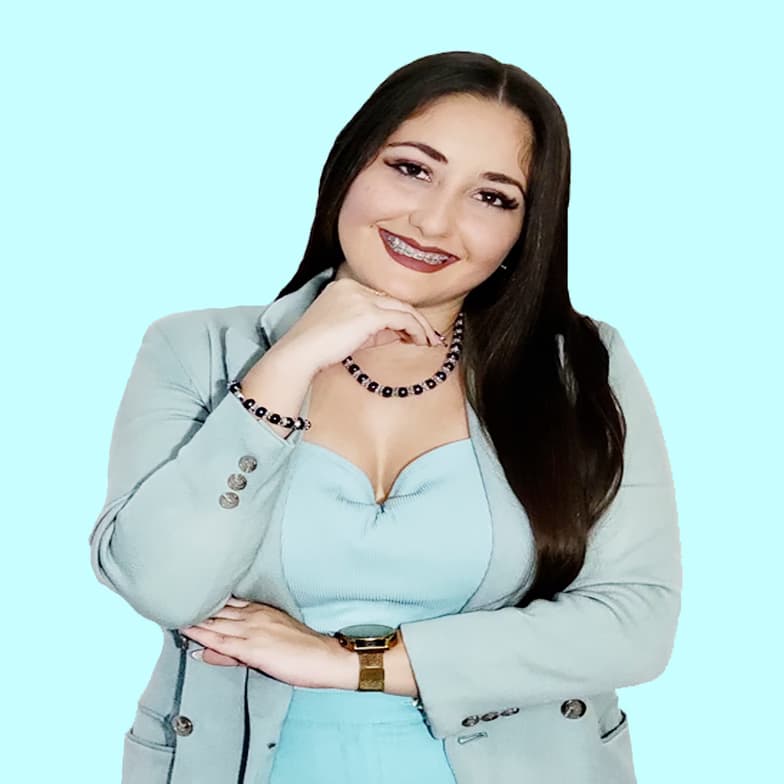 Profile photo of Claudia, Spanish tutor at Wiingy 