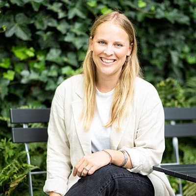 Profile photo of Coralie	, Mathematics tutor at Wiingy 