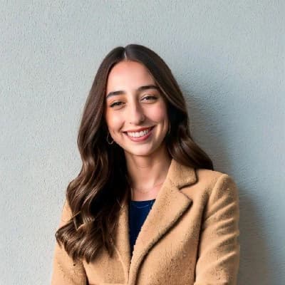 Profile photo of Cora, Economics tutor at Wiingy 