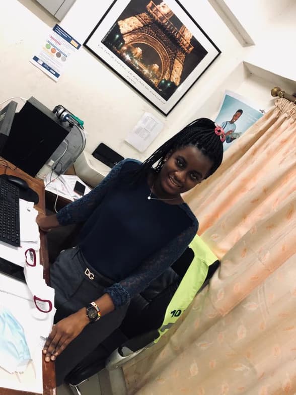 Profile photo of Cynthia, French tutor at Wiingy 