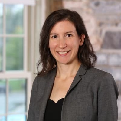 Profile photo of Delphine, Engineering tutor at Wiingy 