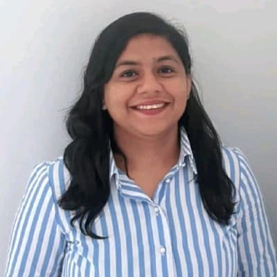 Profile photo of Devi, Hindi tutor at Wiingy 