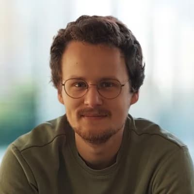 Profile photo of Devon, AP tutor at Wiingy 