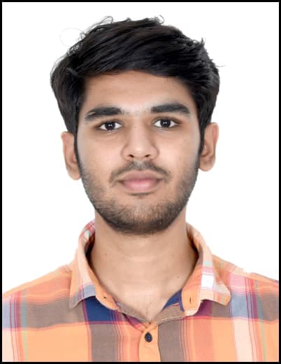 Profile photo of Divyang, English tutor at Wiingy 