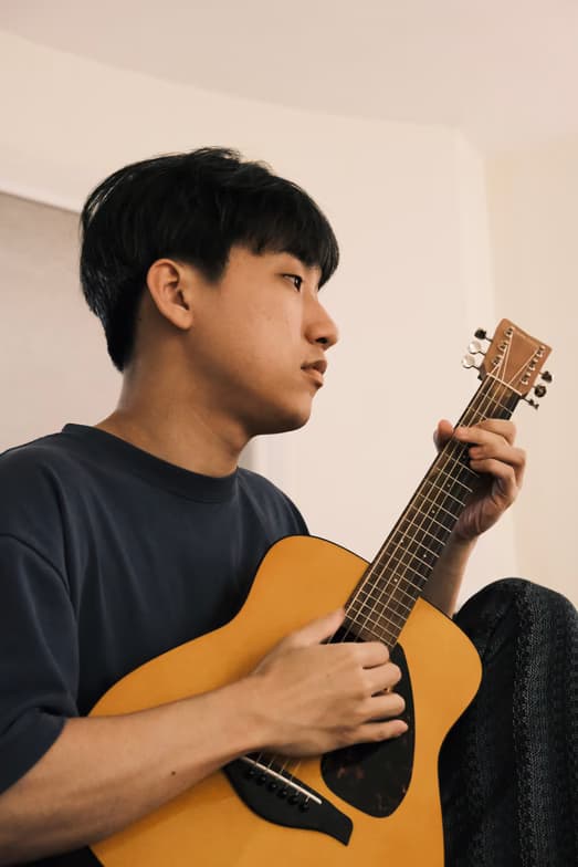 Profile photo of Jay, Guitar tutor at Wiingy 