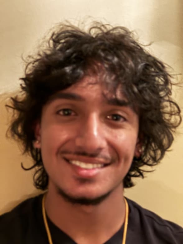 Profile photo of Don, Economics tutor at Wiingy