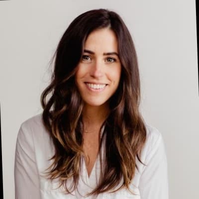 Profile photo of Elara, AP tutor at Wiingy 