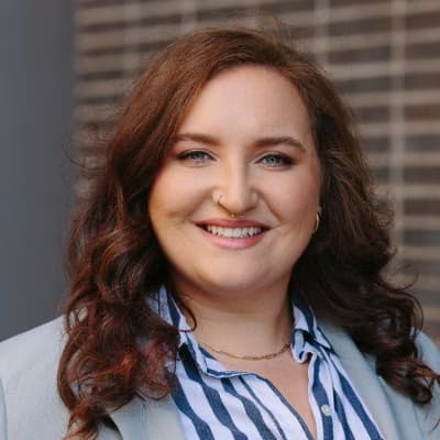 Profile photo of Eleanor, Physics tutor at Wiingy 