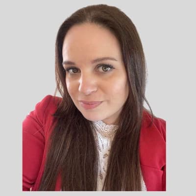 Profile photo of Electra	, Engineering tutor at Wiingy 