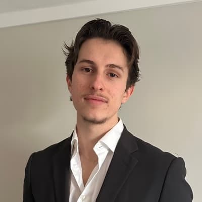 Profile photo of Elias, GRE tutor at Wiingy 