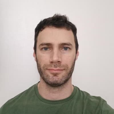 Profile photo of Elias, AP tutor at Wiingy