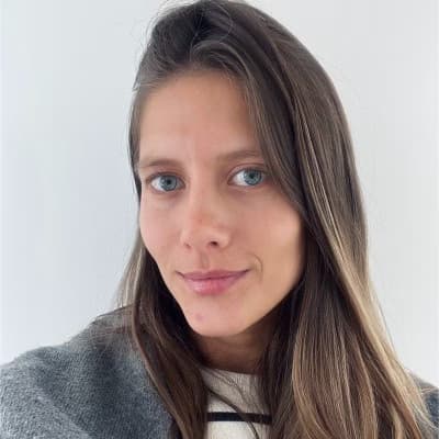 Profile photo of Elise, Architecture tutor at Wiingy 