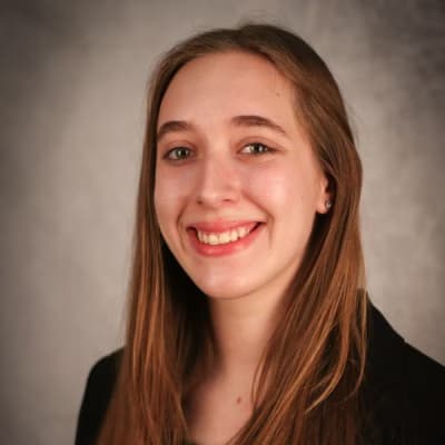 Profile photo of Elise	, AP tutor at Wiingy 