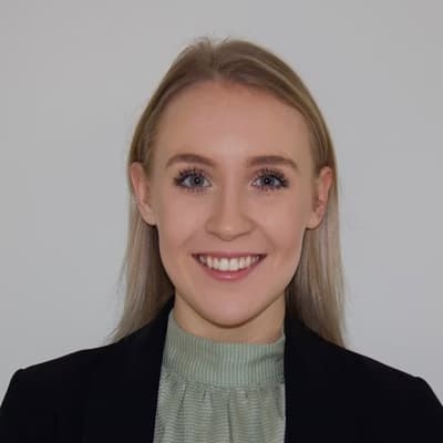 Profile photo of Elise, AP tutor at Wiingy 