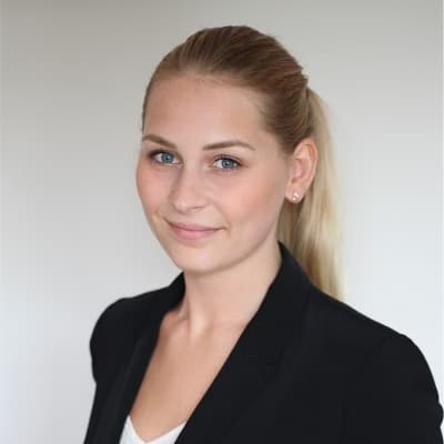 Profile photo of Elise, AP tutor at Wiingy 