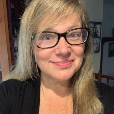 Profile photo of Elise, Mathematics tutor at Wiingy 