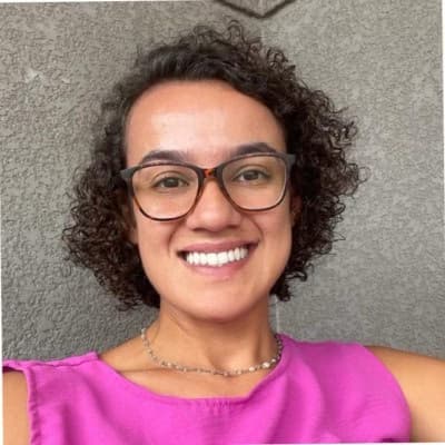 Profile photo of Elizabeth	, AP tutor at Wiingy 