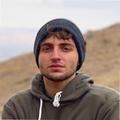 Profile photo of Ella, Mathematics tutor at Wiingy 