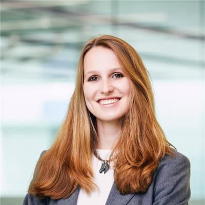 Profile photo of Ella, French tutor at Wiingy 