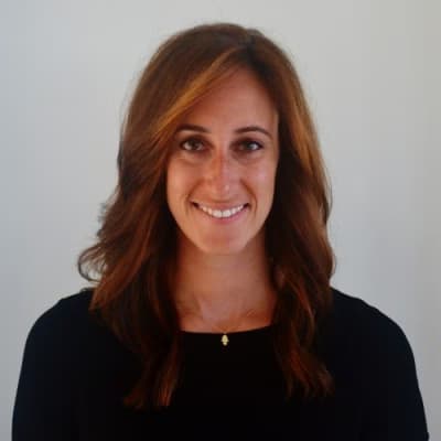 Profile photo of Ellie, Chemistry tutor at Wiingy 