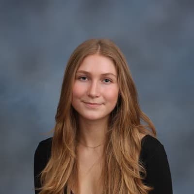 Profile photo of Elysande, Mathematics tutor at Wiingy 