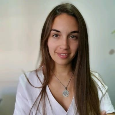 Profile photo of Emma, Science tutor at Wiingy 