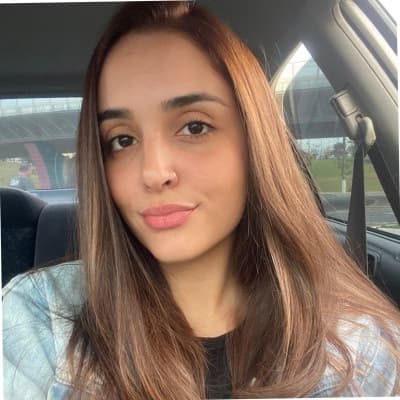 Profile photo of Esme, ACT tutor at Wiingy 