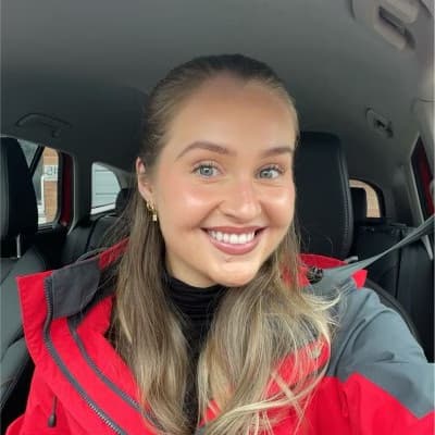 Profile photo of Evelyn	, AP tutor at Wiingy 