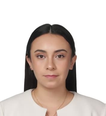 Profile photo of Fatima, French tutor at Wiingy 