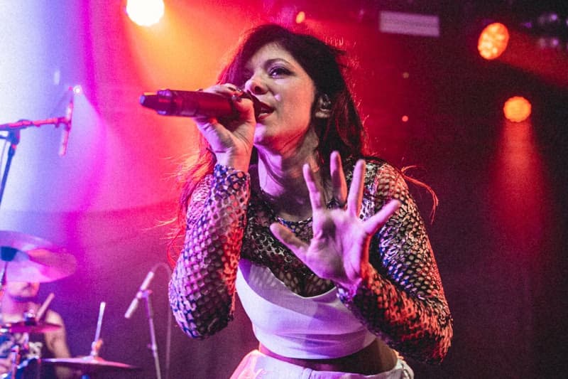 Casual photos of Gloria, Wiingy tutor 