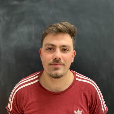 Profile photo of Felix, AP tutor at Wiingy 