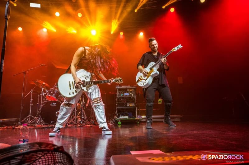 Casual photos of Gloria, Wiingy tutor 