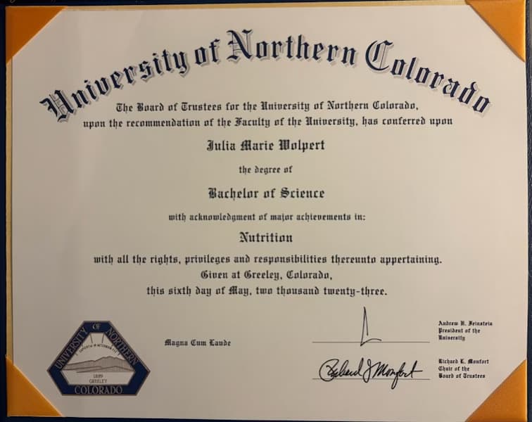 Verified degree or teaching certification of Julia 