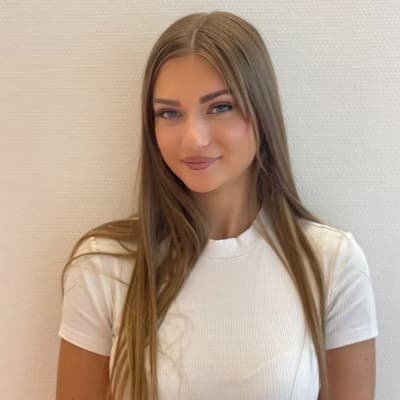 Profile photo of Fiona, Physics tutor at Wiingy 