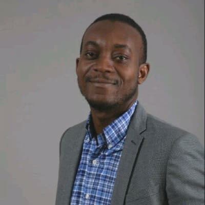 Profile photo of Foster, AP tutor at Wiingy 