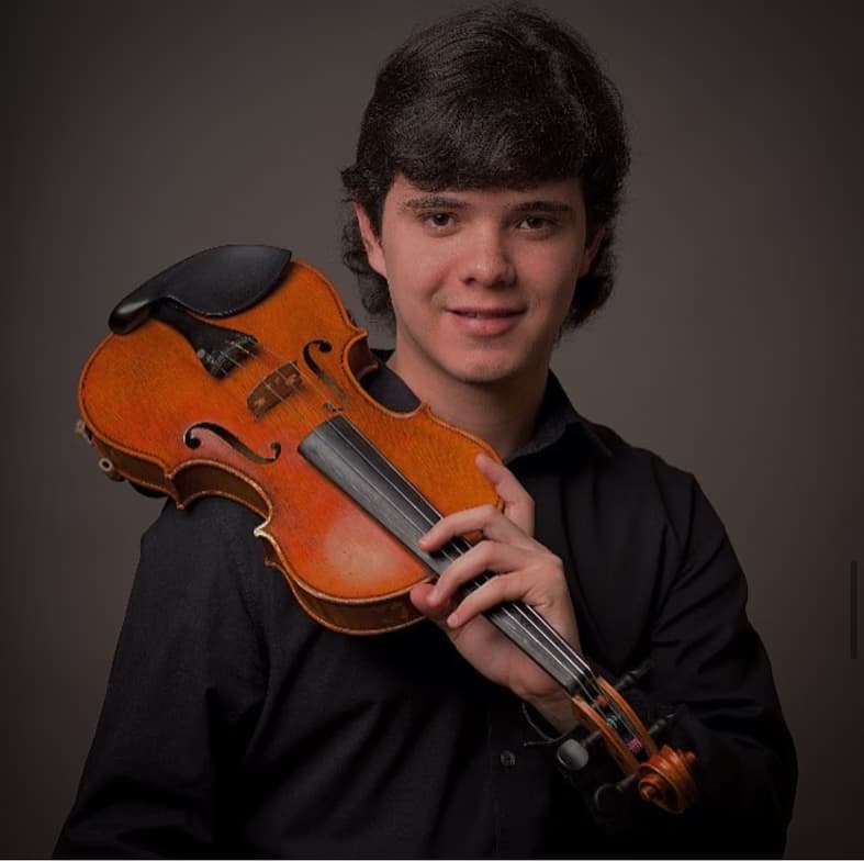 Profile photo of Diego, Violin tutor at Wiingy
