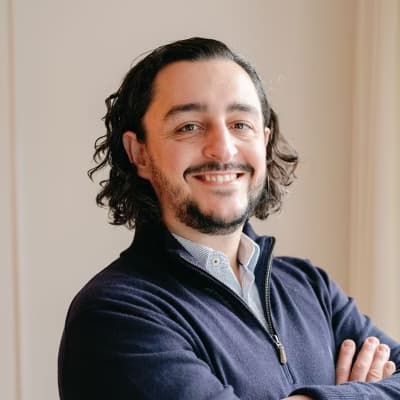 Profile photo of Gilbert, Piano tutor at Wiingy 