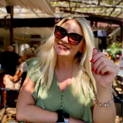 Profile photo of Nolwen, GMAT tutor at Wiingy 