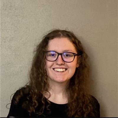 Profile photo of Harriet, Guitar tutor at Wiingy 