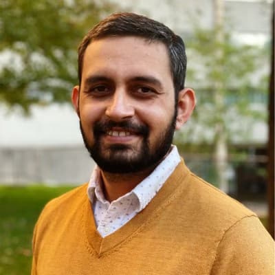 Profile photo of Harsh, Yoga tutor at Wiingy